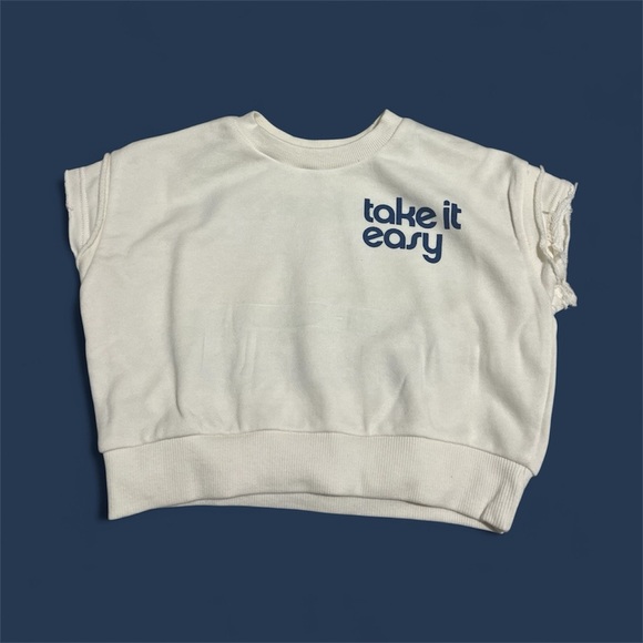 Kids Girl White Graphic Tee and Short Set 12 months $10 - Picture 2 of 5